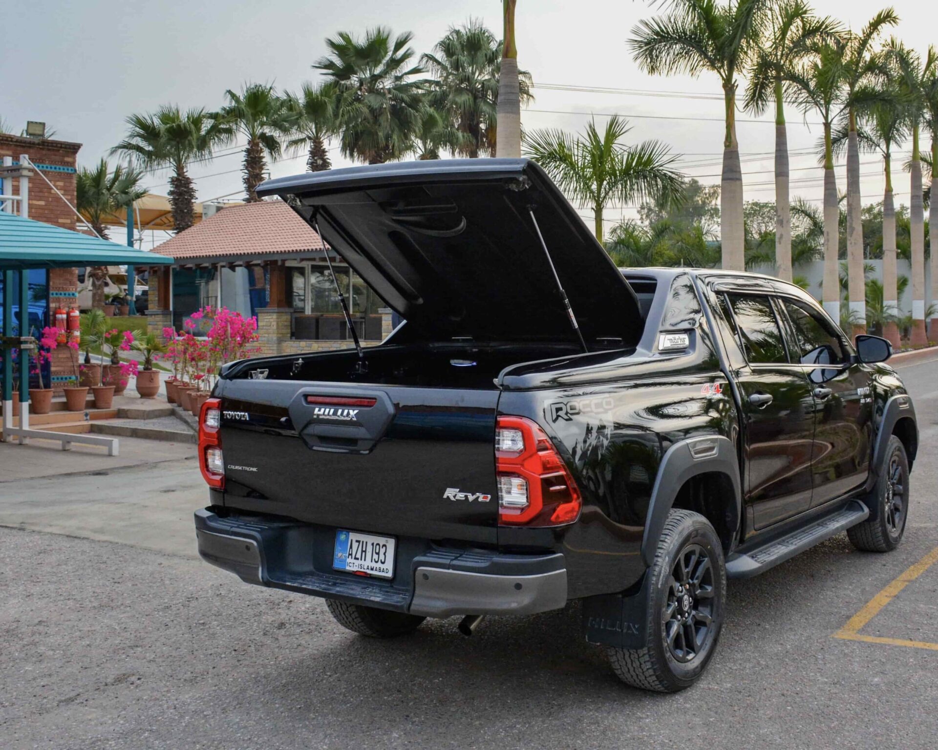 revo rocco trunk canopy