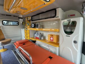 Toyota Hiace Van Ambulance (Std. Roof)