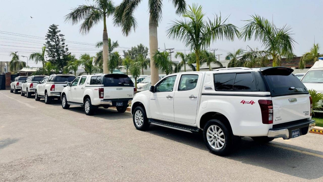 pickup canopy on isuzu d max