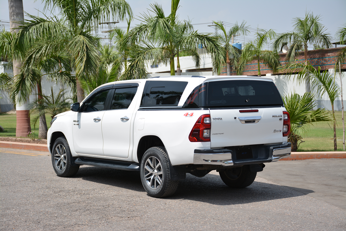 Imported SAMMITR steel canopy installed on Toyota Hilux Revo 4x4